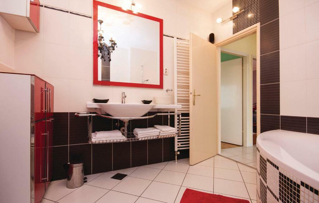 שיבניק Apartman Zita מראה חיצוני תמונה
