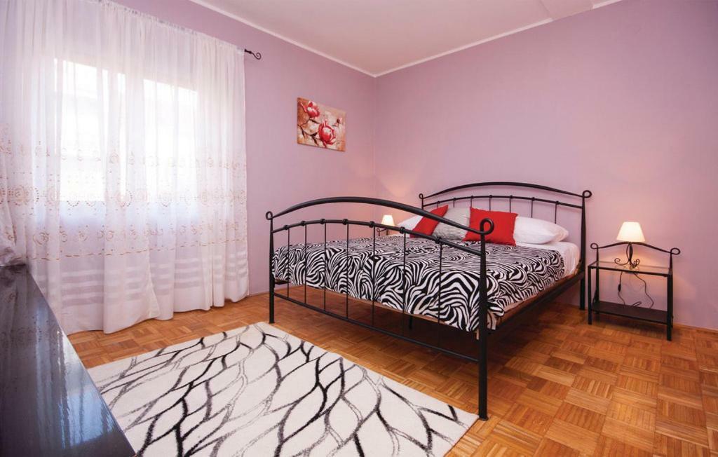 שיבניק Apartman Zita מראה חיצוני תמונה