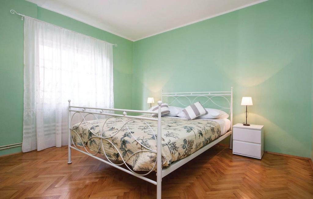 שיבניק Apartman Zita מראה חיצוני תמונה