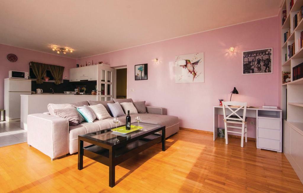 שיבניק Apartman Zita מראה חיצוני תמונה